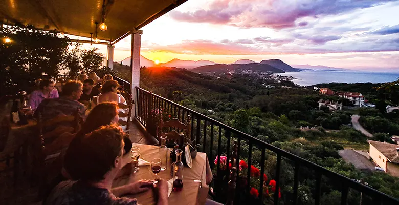 sliding-box-taverna2024